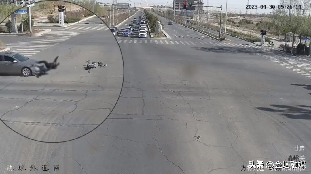 路口闯红灯会被拍哪几张照片,判定闯红灯的三张照片大全