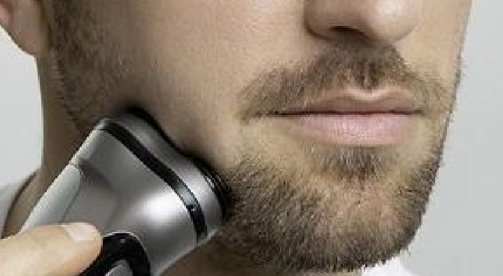 小钢炮剃须刀好用吗,飞科剃须刀哪款好用