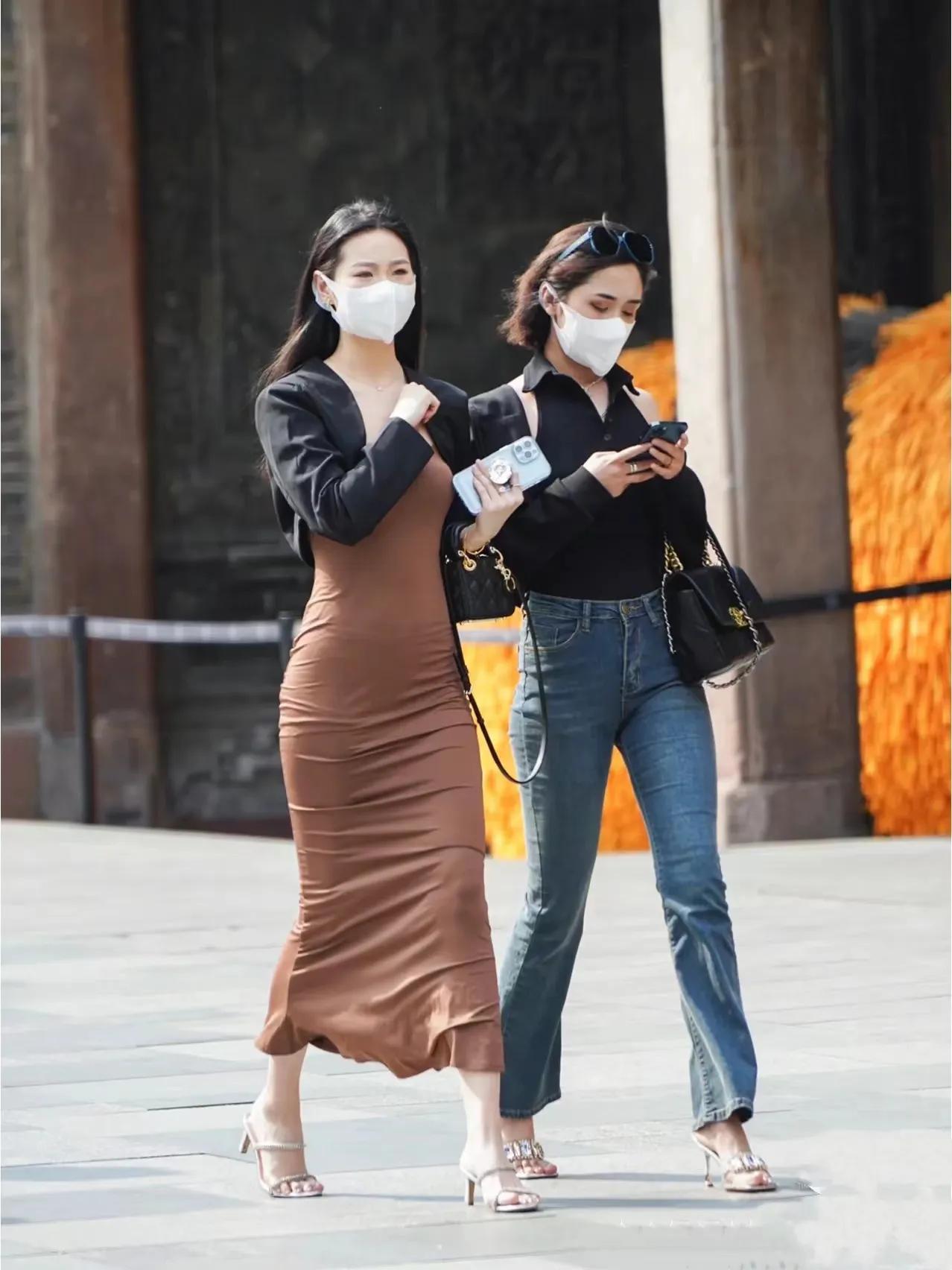 买包包lv和dior哪个好看 (买包包lv和dior哪个好)