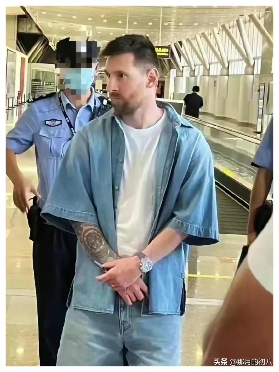 想去看梅西踢球,想看足球比赛却需要花钱