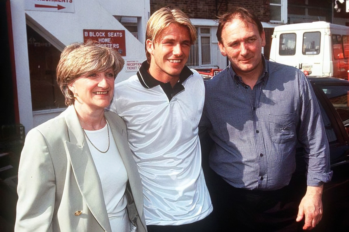 贝克汉姆和维多利亚的婚姻再亮红灯？起底贝克汉姆夫妇的婚恋内幕