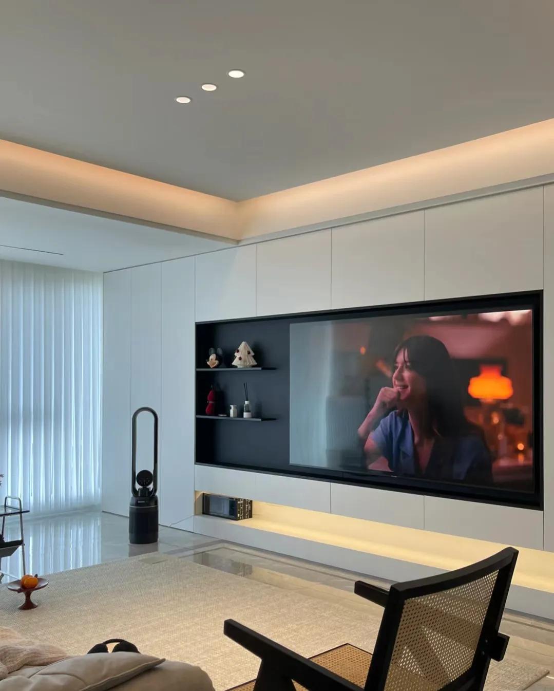 138骞宠璁′笉淇楁皵,缇庡コ鏅掕嚜瀹剁殑璞畢瑁呬慨