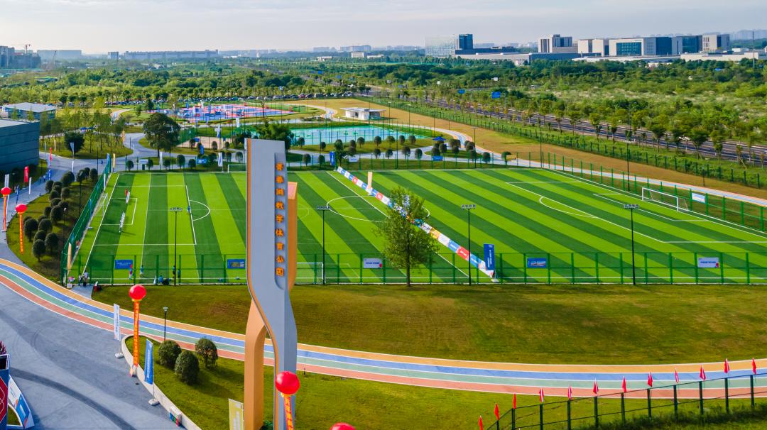 大运会点燃火炬的视频,大运为城市添活力