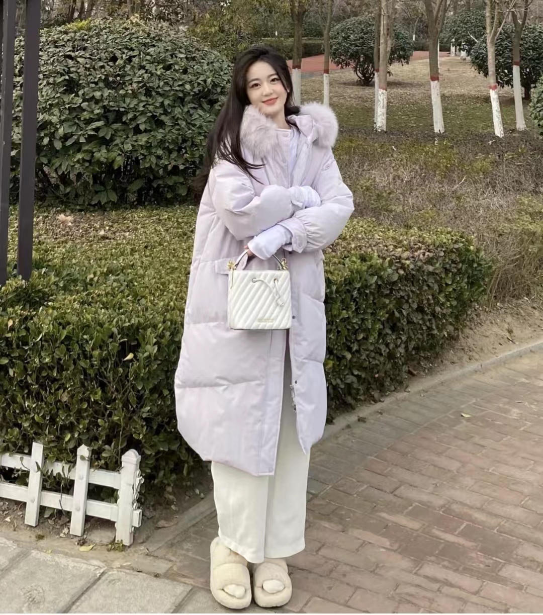 冬季穿什么颜色的羽绒服比较百搭,每个色系都很好看