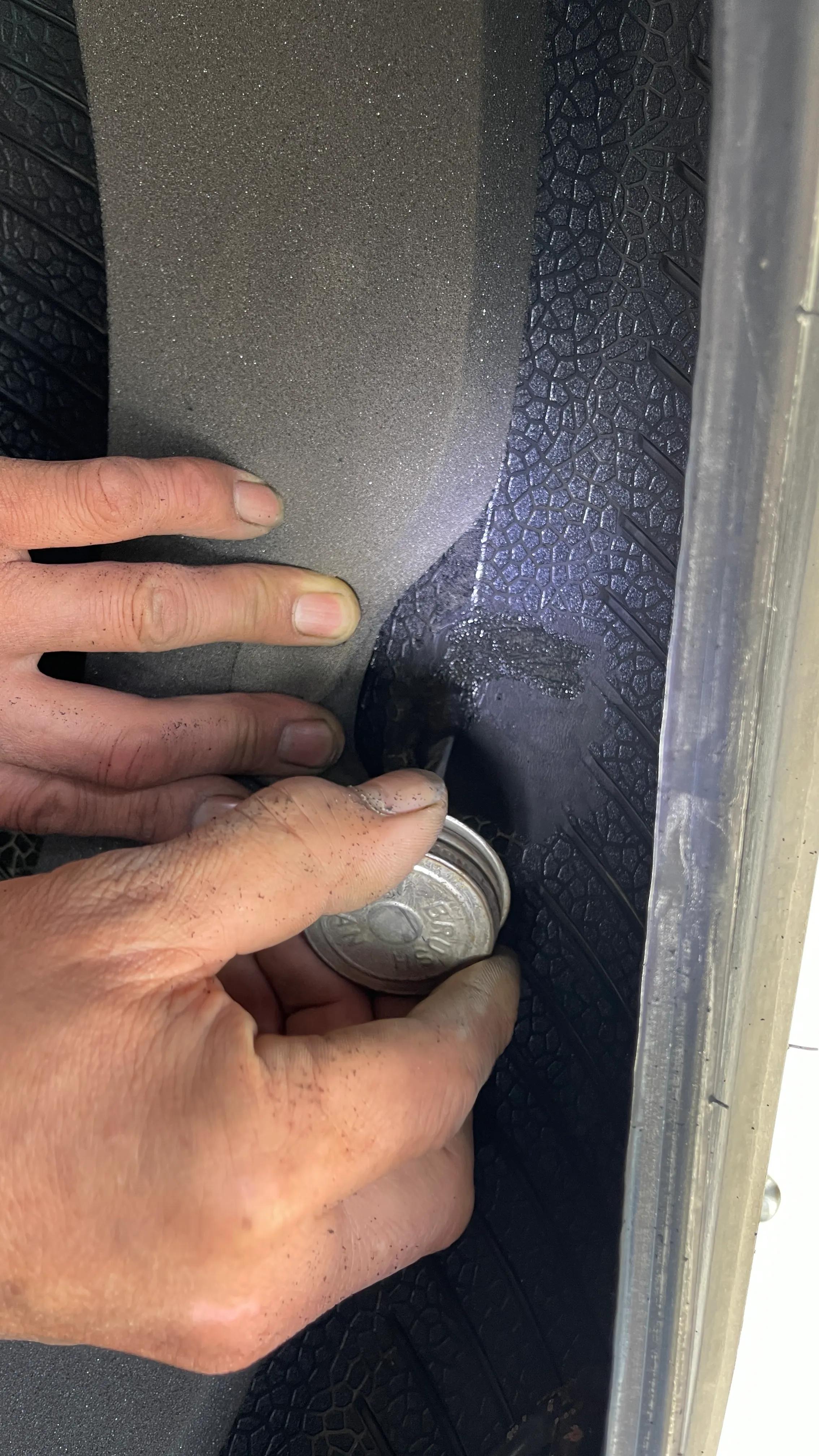 特斯拉补漆那么贵要车衣吗,特斯拉补胎价格