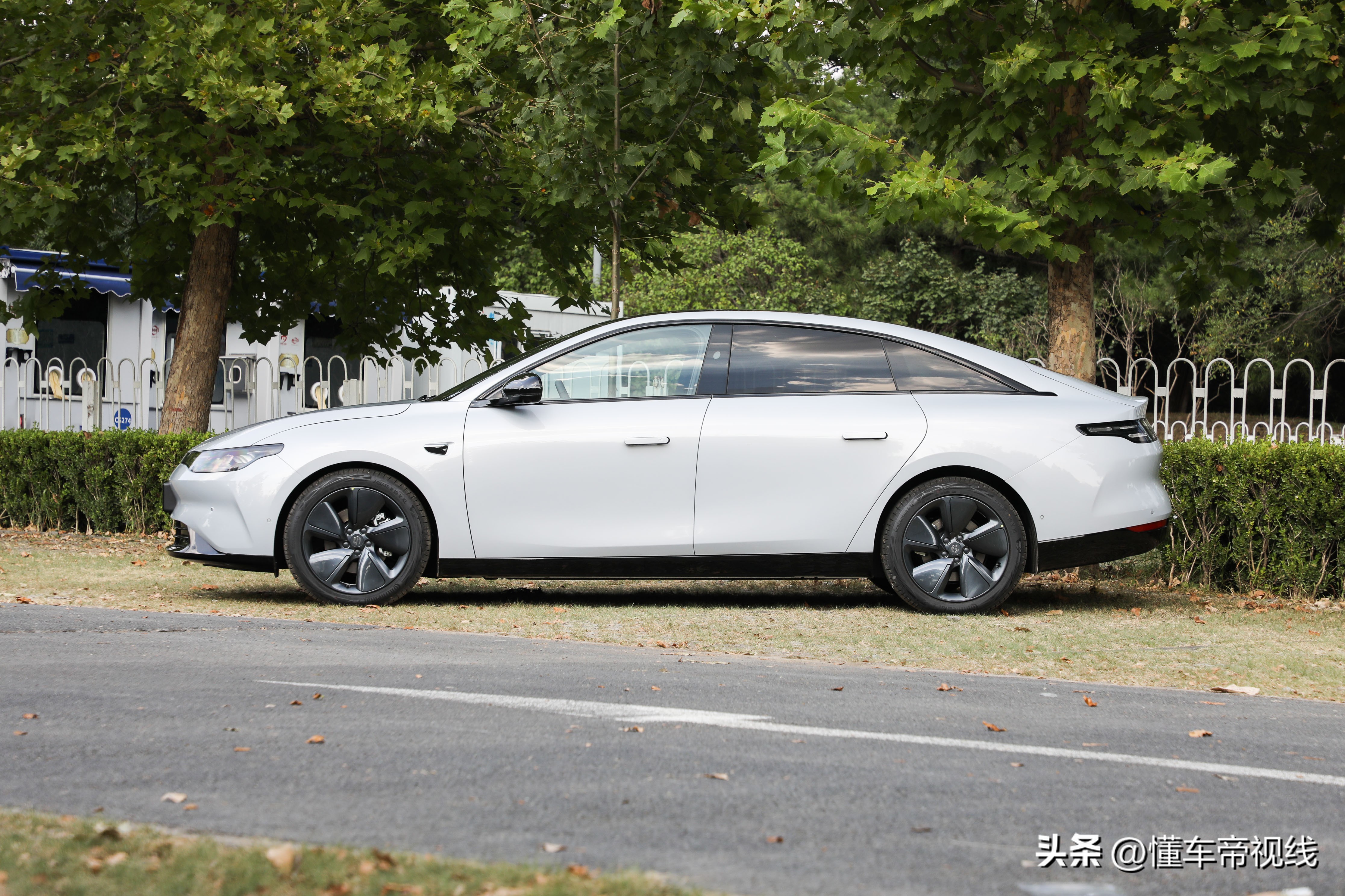 零跑c01的最新试驾视频,试驾零跑c01四驱高性能版