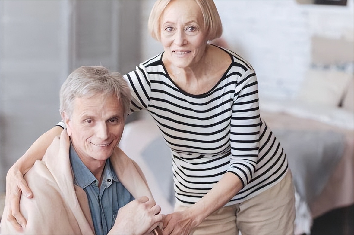 老年人夫妻生活，可以到多大岁数？一周几次为好？正确说法来了