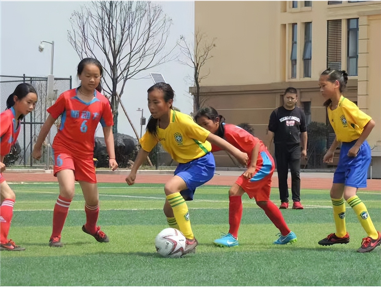 乘“双减”之风破“五育”之浪泸州市江阳区黄舣小学以体育人谱华章