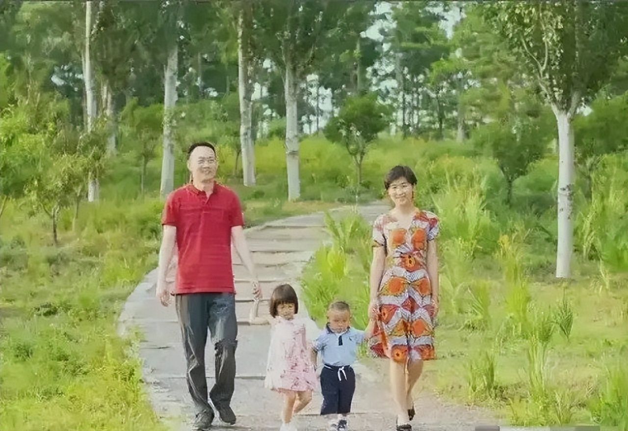 中国首位女航天员刘洋事迹,中国首位女航天员刘洋出征太空