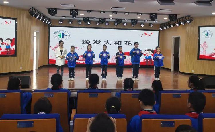 重阳节朗诵小学生岁岁重阳,重阳节诗歌朗诵小学生