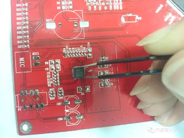 pcb元器件焊接方法,pcb贴片元器件手工焊接技巧及要点