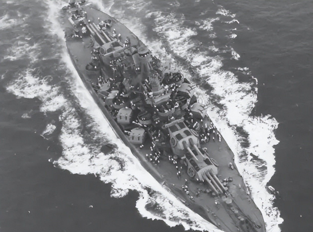 日本兵用一支烟炸沉自家战舰，日方对此拒不承认，还反咬美国一口