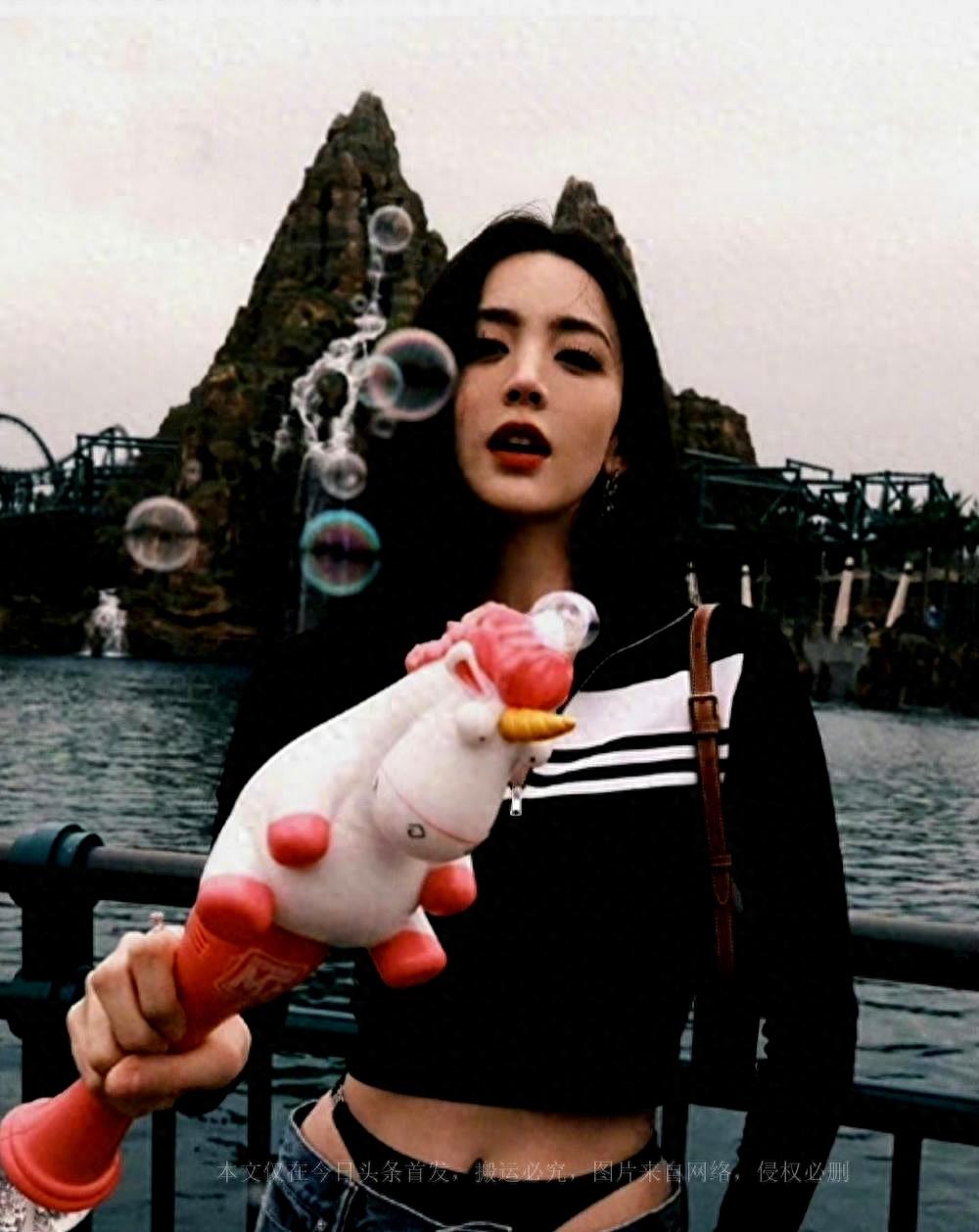 古力娜扎因裤子造型引发争议,古力娜扎引争议的裤子