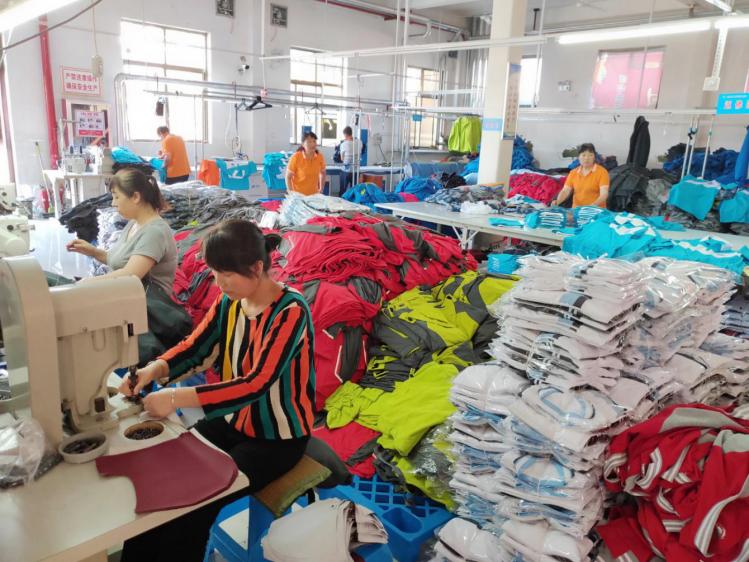 南极人的衣服值得买吗 (南极人衣服这个牌子怎么样)