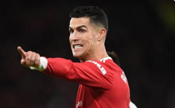 曼联1-1米兰揪出水货中卫,曼联1-0挖出中场新核