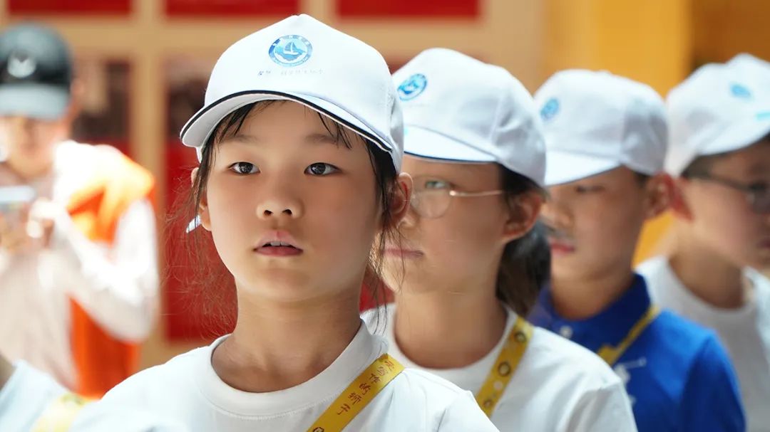 小记者游家乡,小记者户外采风