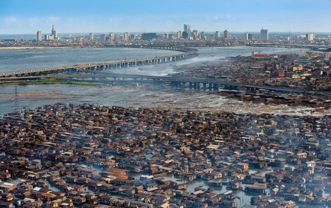 灏兼棩鍒╀簹濠村効宸ュ巶閲岀殑濠村効,灏兼棩鍒╀簹濠村効鐢熶骇宸ュ巶