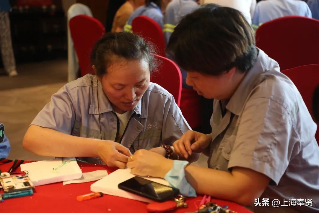 工会到基层开展送清凉关爱职工,市总工会开展关爱户外劳动者活动