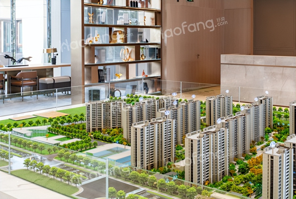 按揭房产的房产证是属于按揭人吗,按揭买房的何时可以拿到房产证