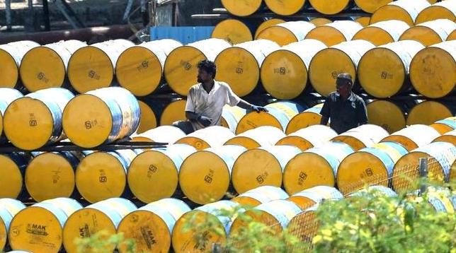 遭印度背刺，俄油价格跌破40美元，中企油轮却开始拒绝承运