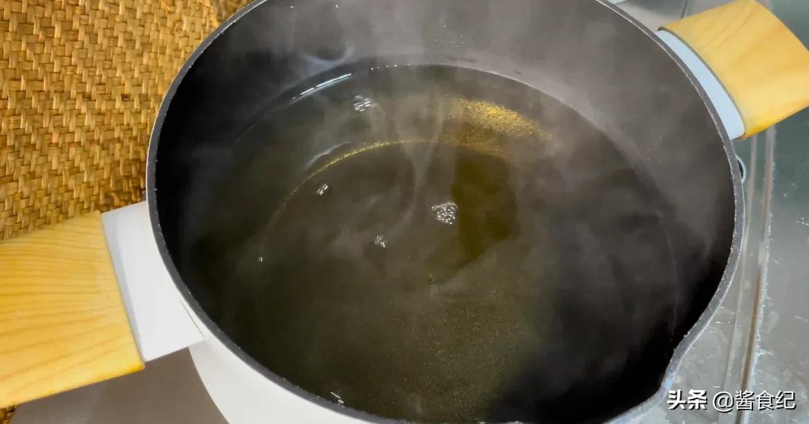 三伏天吃醋泡姜做法,老奶奶泡糖醋仔姜的腌制方法