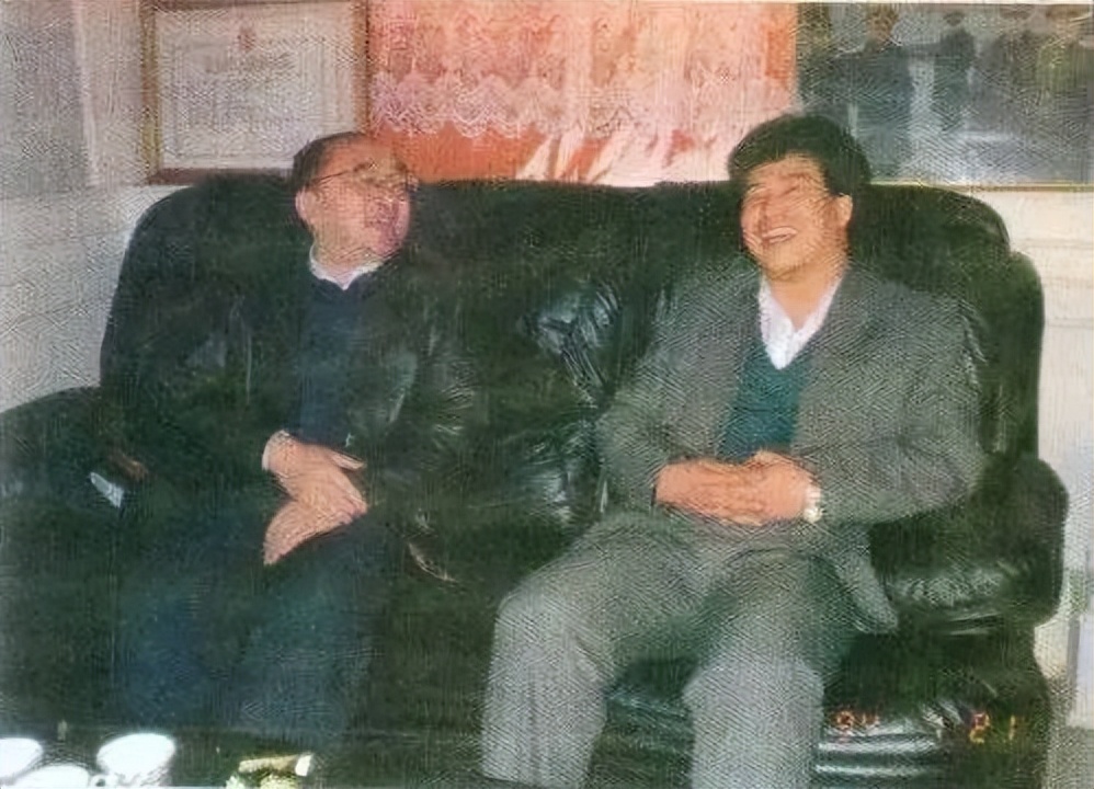 “水变油”*局骗**影响有多恶劣？让大量企业破产，国家损失高达四亿