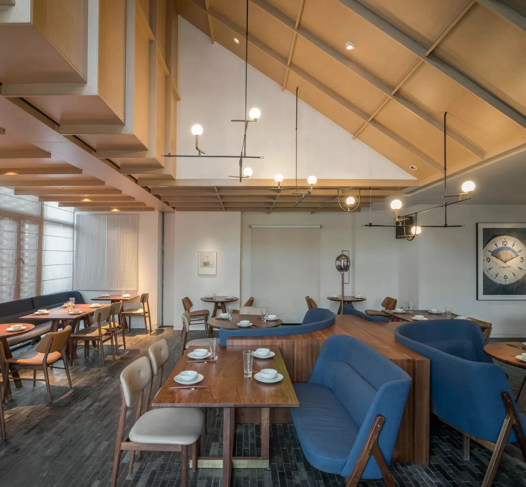 新中式餐厅饭店装修设计,大型餐厅装修设计案例欣赏