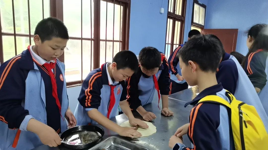 行走的课堂别样的六一,小学研学综合实践活动课程