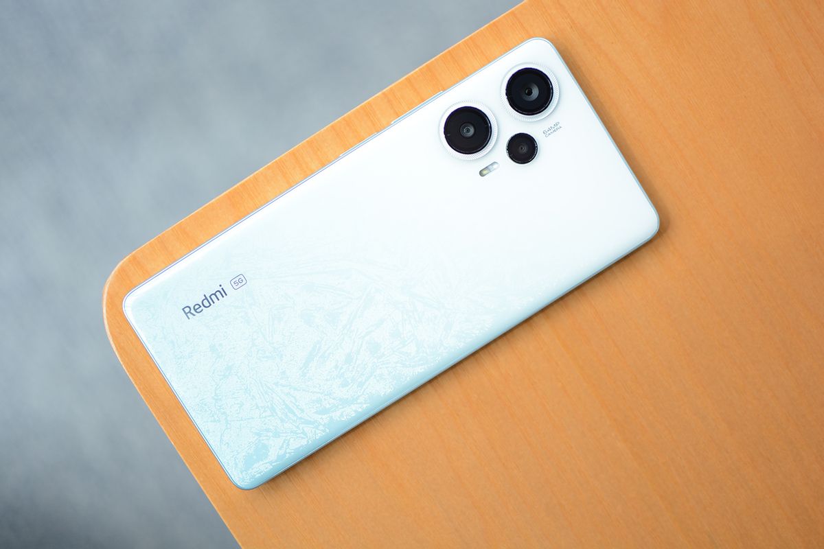 公认这四款高性价比手机值得选购,2000元以内预算这5款手机必选