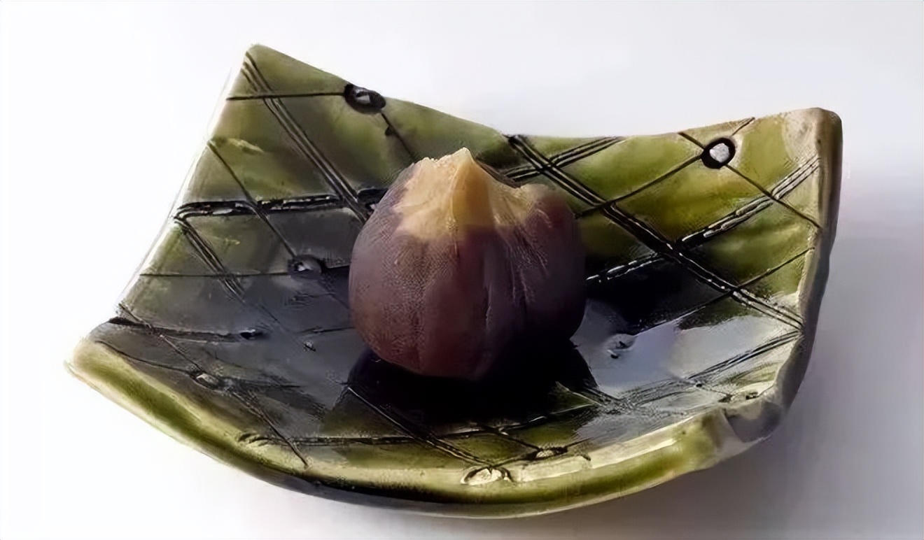 在日本，到底是什么小点心会做得这么精致又馋人呢？