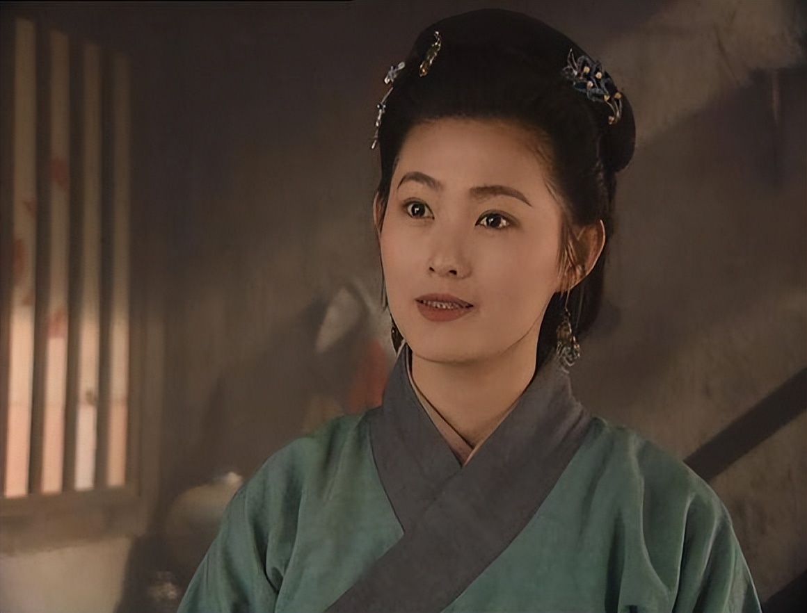 鸡怕撵猪怕什么意思,俗话说鸡怕撵狗怕舔是什么意思啊