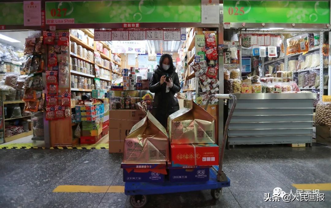 新春走基层进小区赶集,新春走基层富民新村年味浓浓
