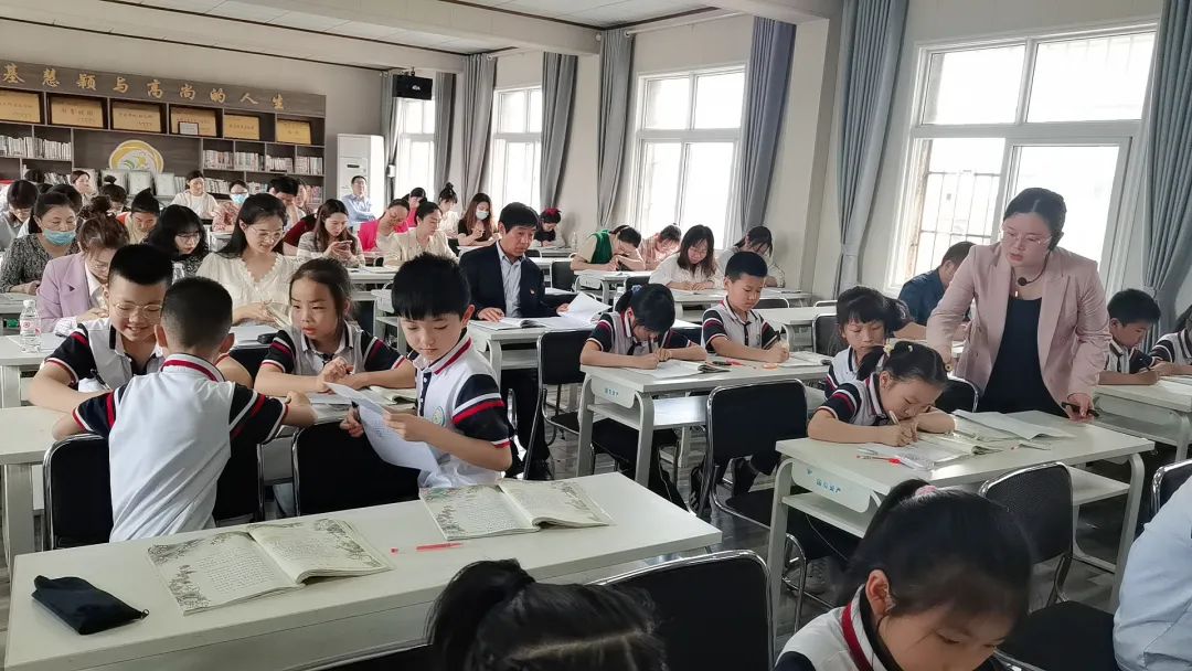 小学语文前沿课堂教学活动简报,智慧课堂小学语文观摩研讨会