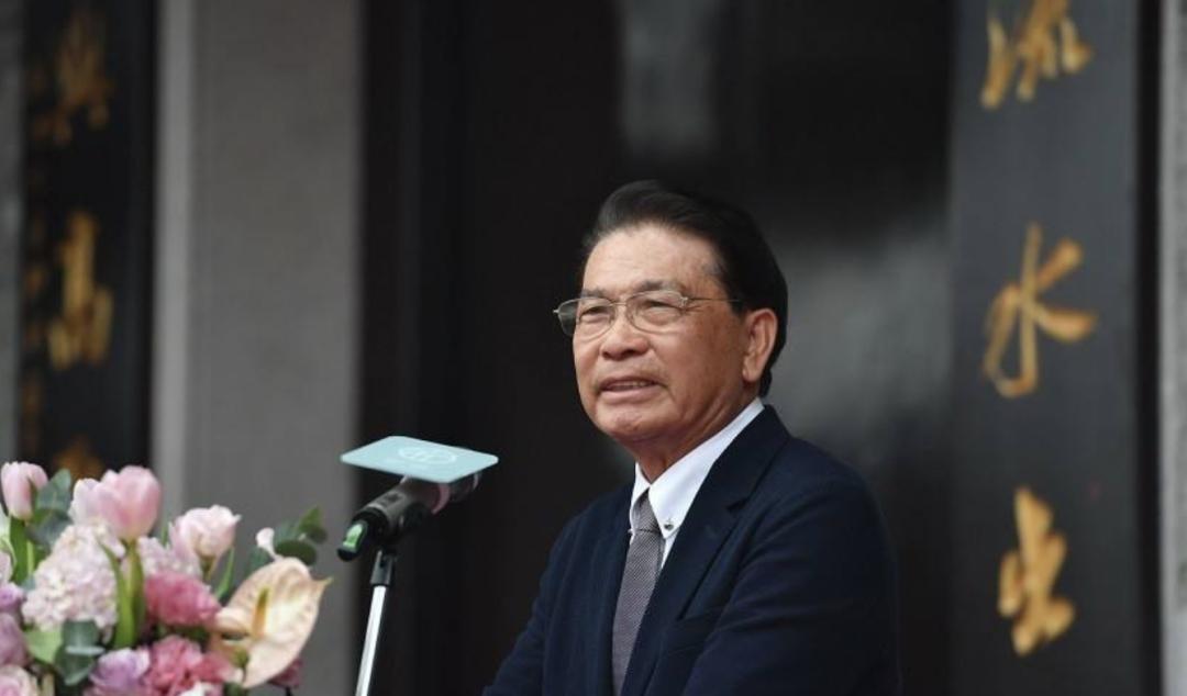 美的集团何享健家族,美的老板何享健是否中国首善