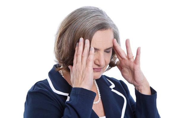 女性绝经前身体会出现哪些症状,绝经前的三种症状是什么