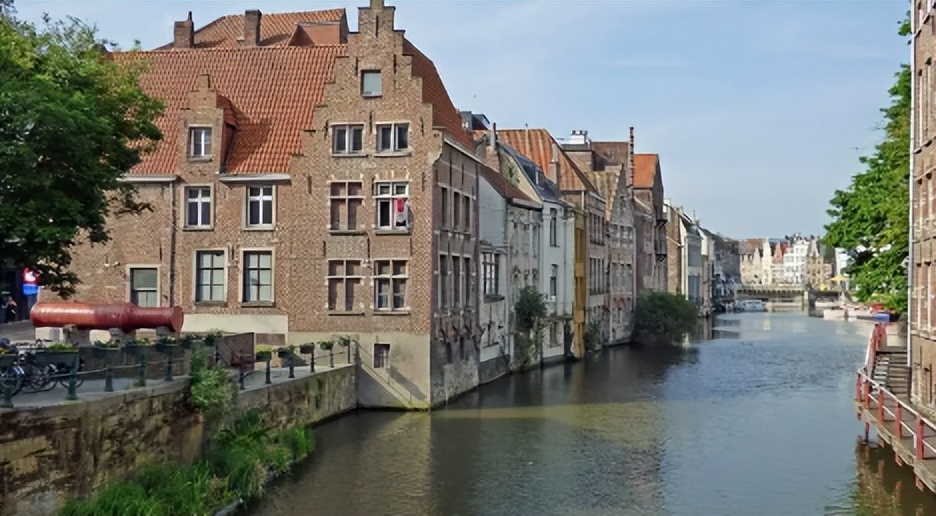 比利时地理气候特征,比利时在二战中是什么地位