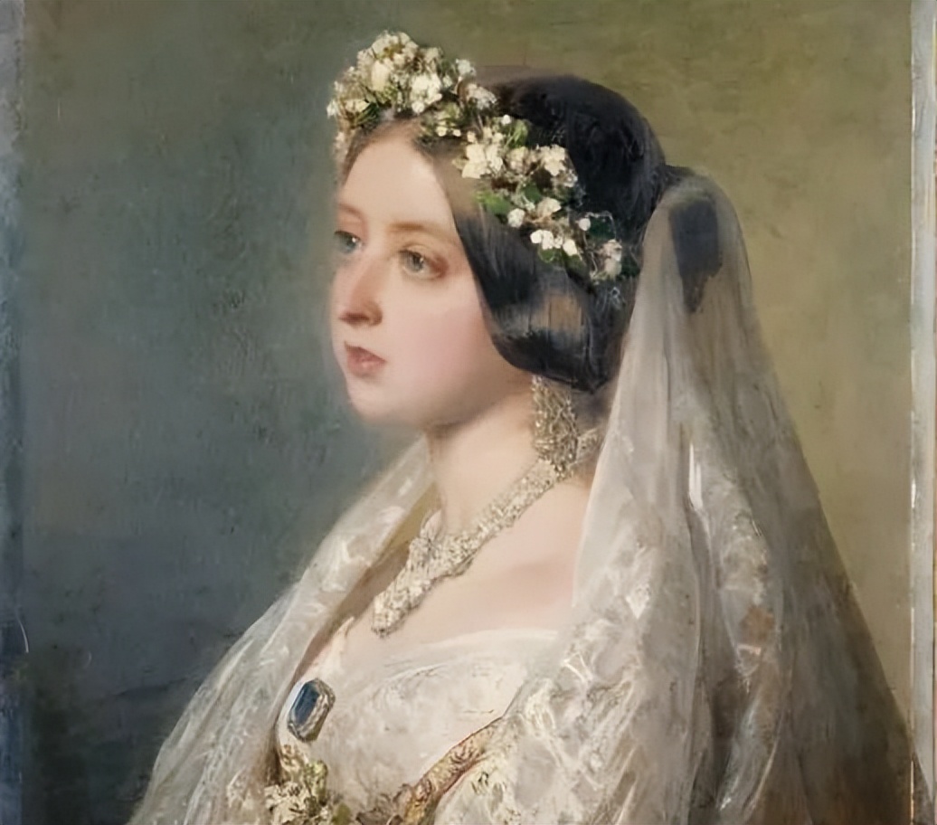 英国王后卡米拉年轻时身材好吗,卡米拉黛妃的珠宝