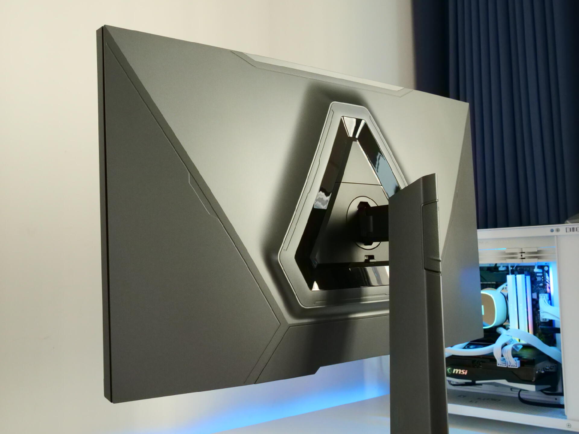 红魔显示器2K和4K有什么区别,红魔电竞显示器2k评测