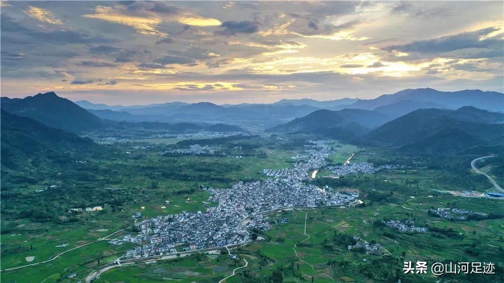 史称“宣歙之脊”，内有和谐之源，被誉中国徽厨之乡