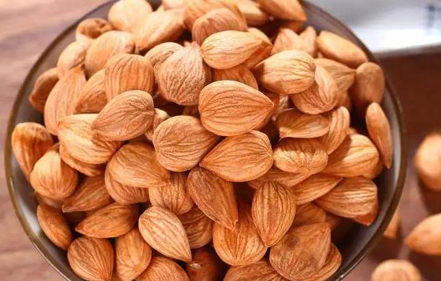 金线莲四季都可以吃,一家大小适合喝的汤