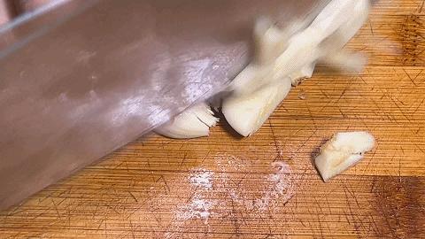 清炒萝卜丝胡萝卜的家常做法,清炒胡萝卜丝做法放什么