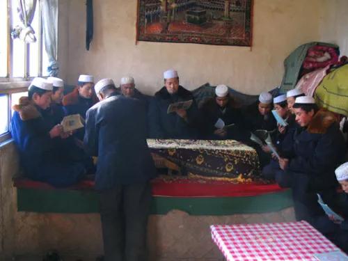 宁夏回族怎么形成的,回族风俗的形成原因