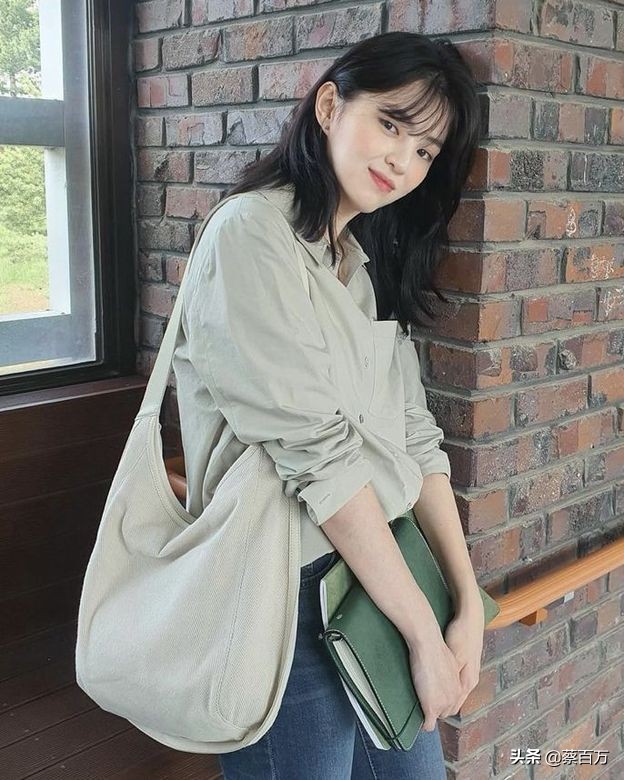 男友送名牌手袋依然惹怒女友？三个错误不要犯，圣诞礼物购买指南