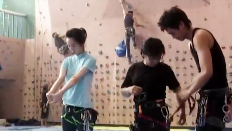 韩国限制R级大片，将成年人之间的不堪演绝了，满屏荷尔蒙的味道