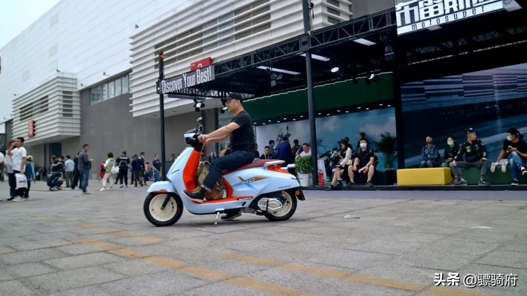 布雷斯通150踏板试驾,布雷斯通蓝卡150经典复古踏板价格