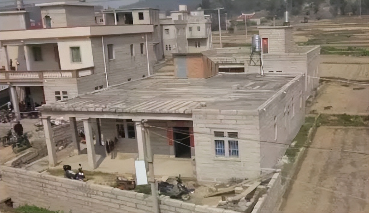 15万就能盖别墅吗为什么,15万建房子靠谱吗