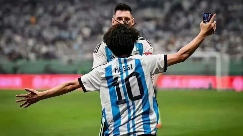 梅西工体环绕球场,梅西的感召力可否唤醒中国足球