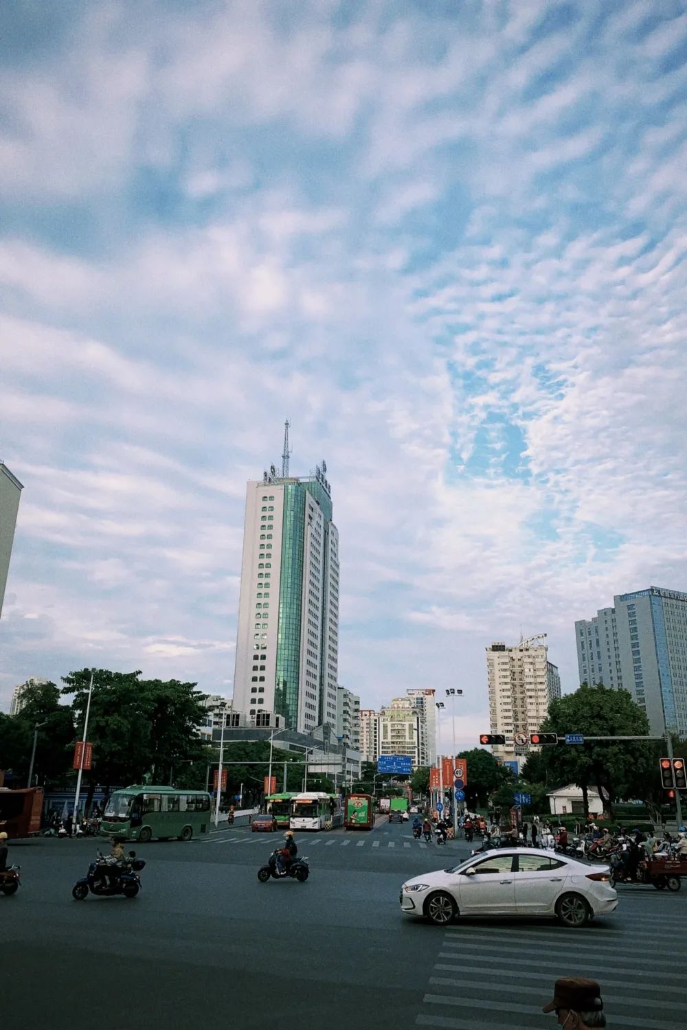 南宁旧和平商场最新视频,老一代老南宁人的记忆