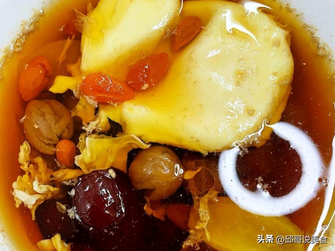 如何给女士煲好广东靓汤,煲靓汤滋补养生好吃又营养