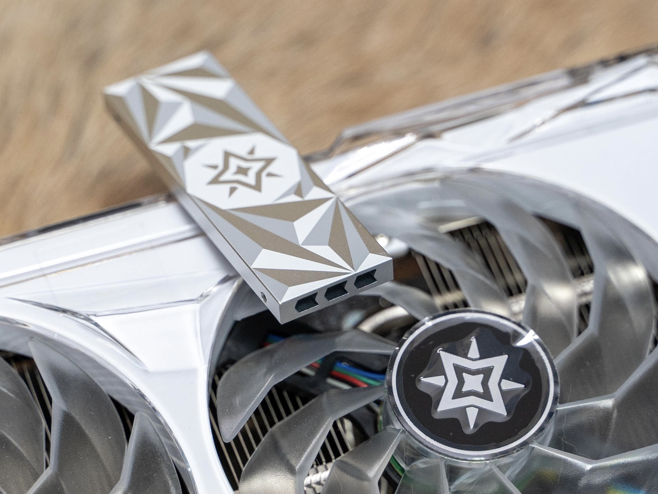 影驰星曜x4m.2固态,影驰星曜x4pro1t怎么样